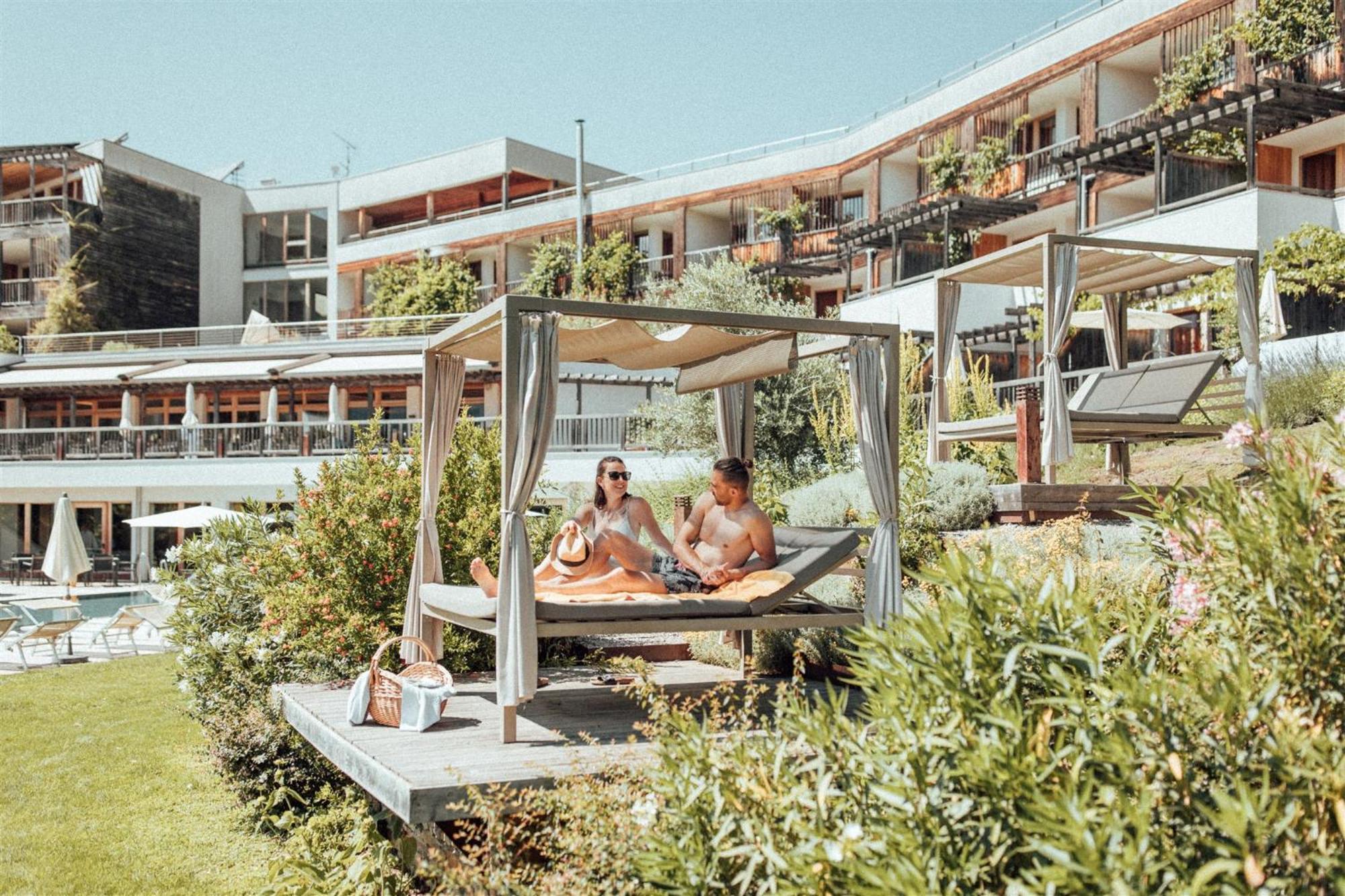 Biohotel Theiner'S Garten Lana Exterior photo